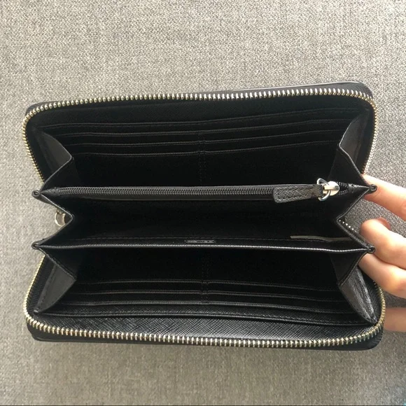 NWOT Coach Wallet - Picture 3 of 5